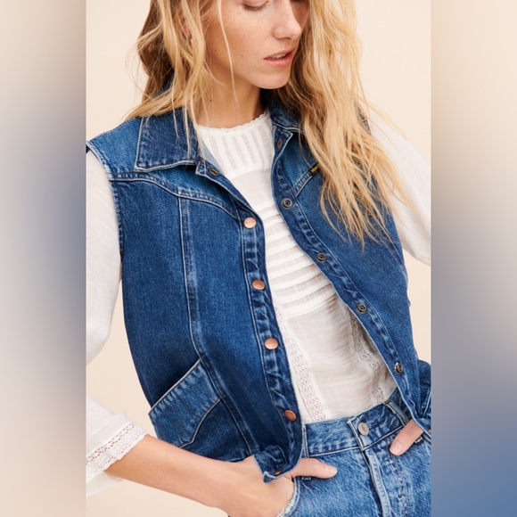 Western-Inspired Denim Wrangler Vest - Picture 4 of 5